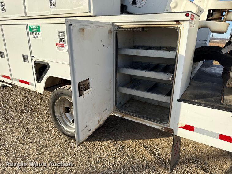 image for item EC4522 2016 RAM 5500 bucket truck