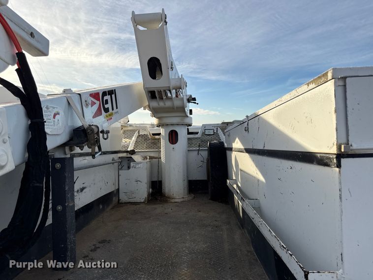 image for item EC4522 2016 RAM 5500 bucket truck