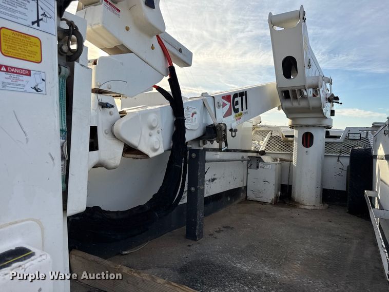 image for item EC4522 2016 RAM 5500 bucket truck