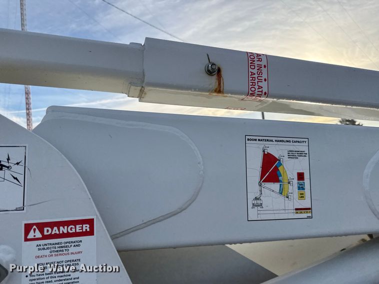 image for item EC4522 2016 RAM 5500 bucket truck