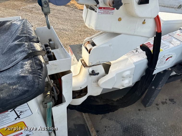 image for item EC4522 2016 RAM 5500 bucket truck