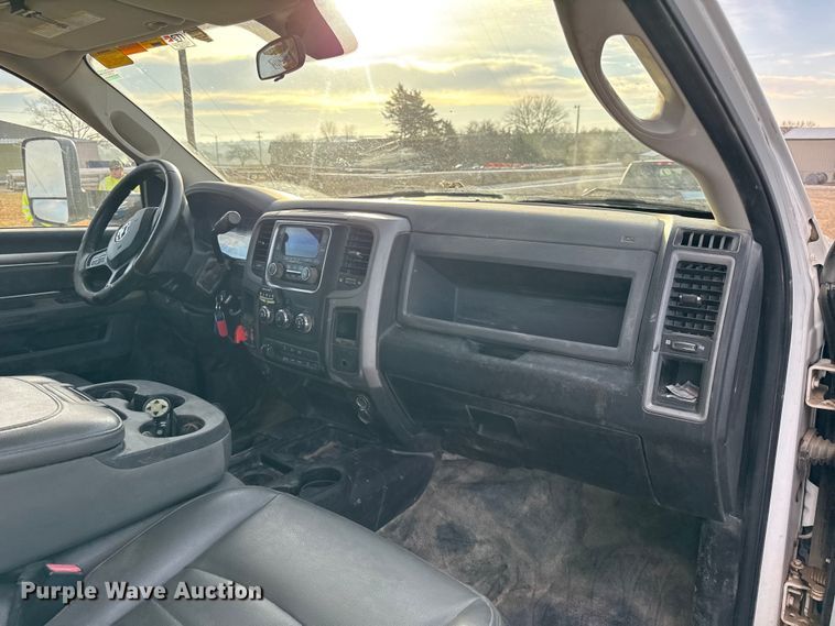 image for item EC4522 2016 RAM 5500 bucket truck