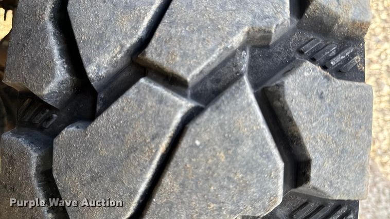 image for item EC4522 2016 RAM 5500 bucket truck