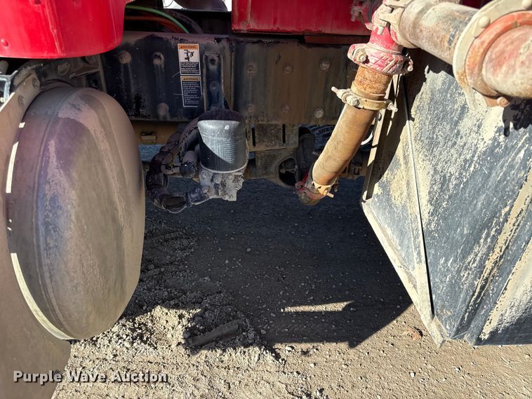 image for item EC4532 2006 Peterbilt 335 water truck