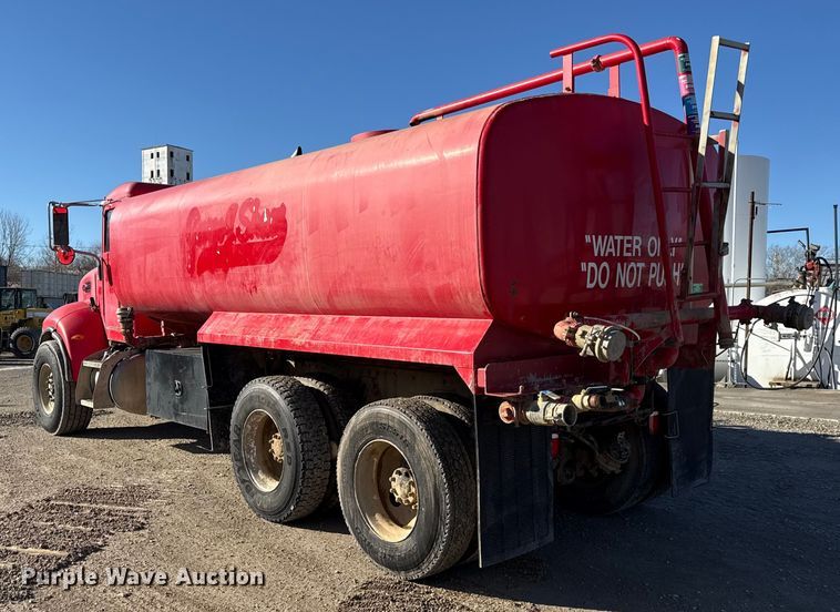 image for item EC4533 2007 Peterbilt 335 water truck