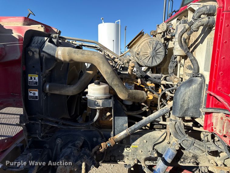 image for item EC4533 2007 Peterbilt 335 water truck