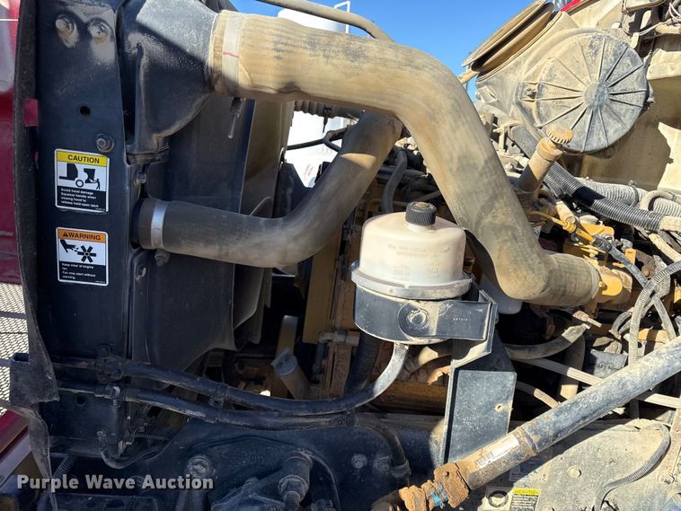 image for item EC4533 2007 Peterbilt 335 water truck