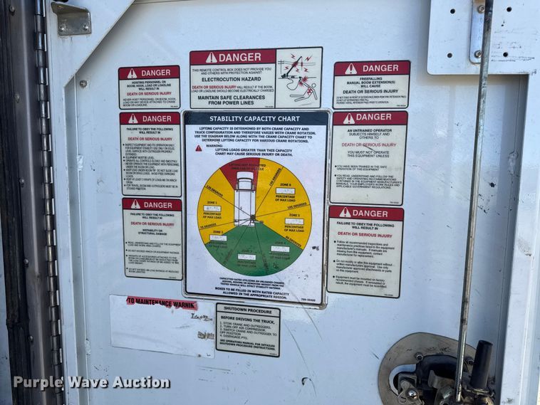 image for item EC4536 2015 RAM 5500 utility / service truck