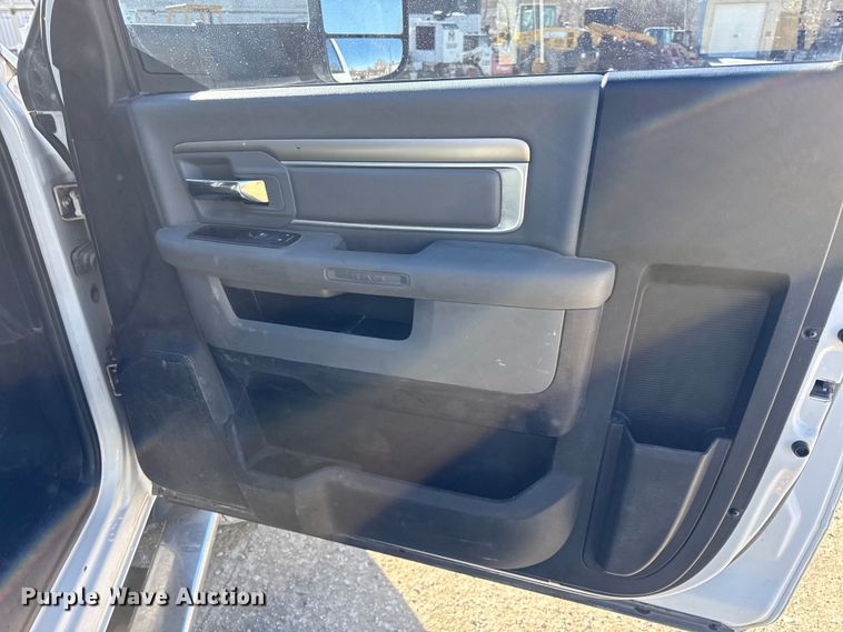 image for item EC4536 2015 RAM 5500 utility / service truck