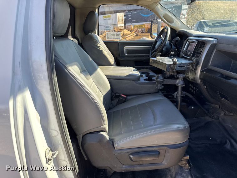 image for item EC4536 2015 RAM 5500 utility / service truck