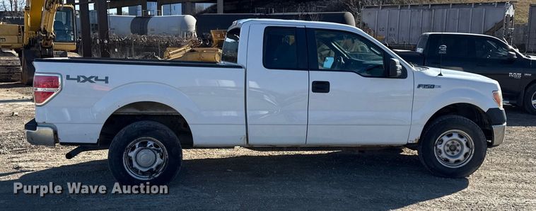 image for item EC4537 2013 Ford F150 Ext. Cab pickup truck