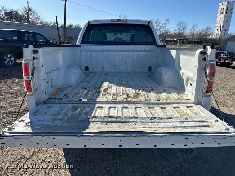 image for item EC4537 2013 Ford F150 Ext. Cab pickup truck