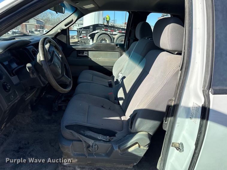 image for item EC4537 2013 Ford F150 Ext. Cab pickup truck