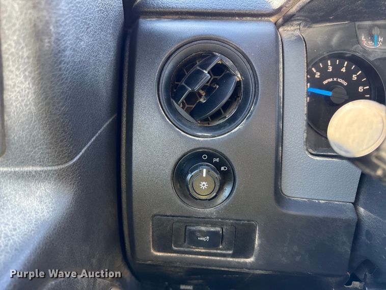 image for item EC4537 2013 Ford F150 Ext. Cab pickup truck