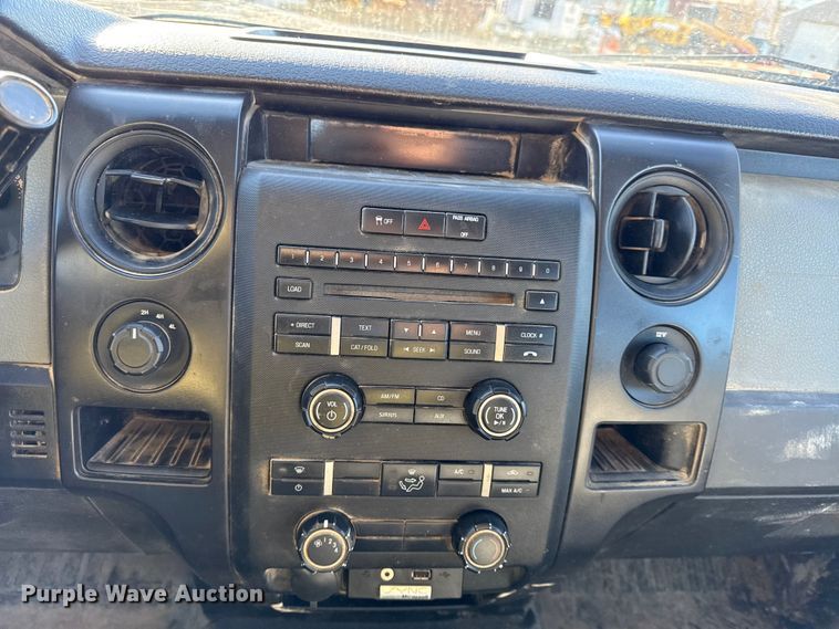 image for item EC4537 2013 Ford F150 Ext. Cab pickup truck