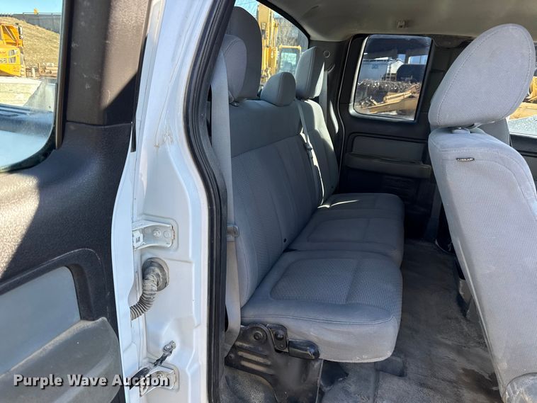 image for item EC4537 2013 Ford F150 Ext. Cab pickup truck