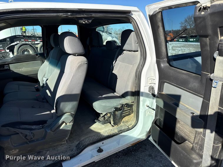 image for item EC4537 2013 Ford F150 Ext. Cab pickup truck