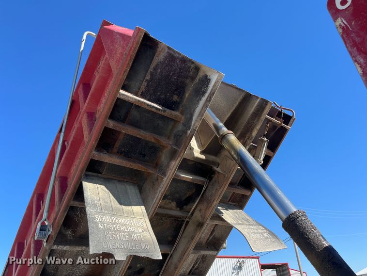 image for item ED2304 2000 International 4900 dump truck