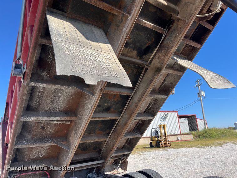 image for item ED2304 2000 International 4900 dump truck