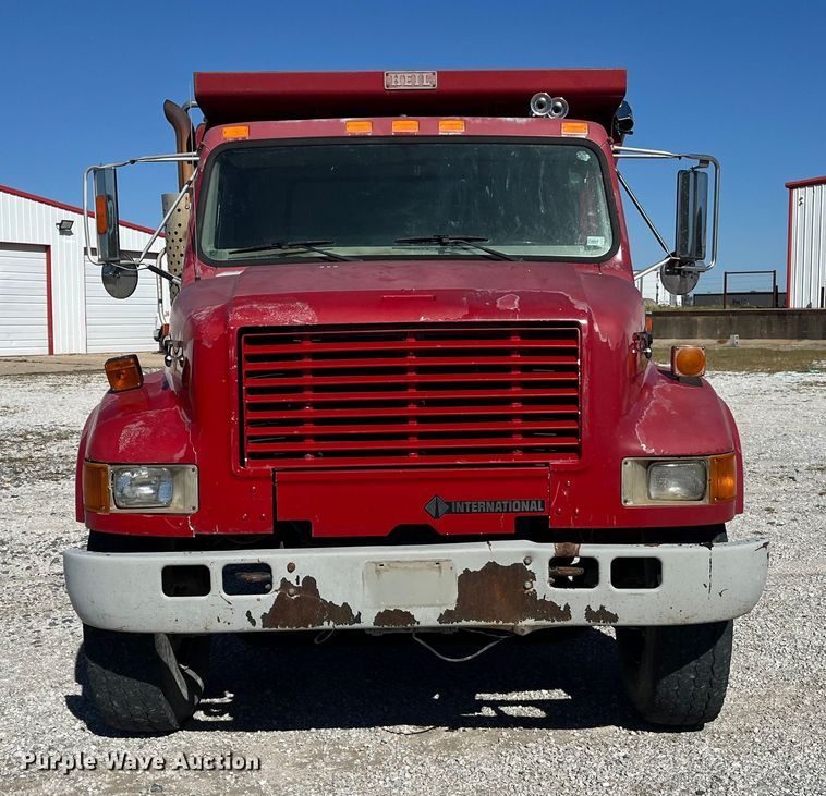 image for item ED2304 2000 International 4900 dump truck