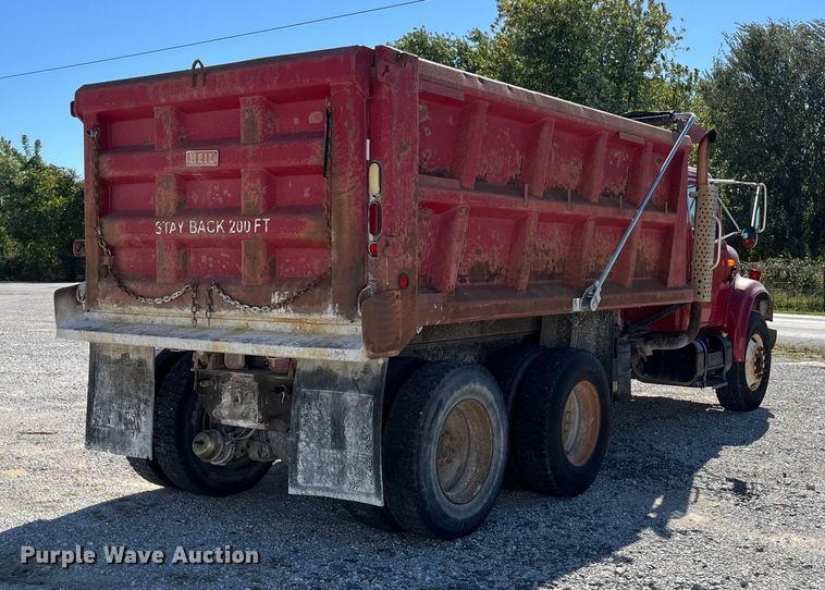 image for item ED2304 2000 International 4900 dump truck