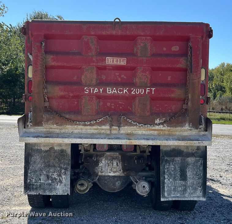 image for item ED2304 2000 International 4900 dump truck