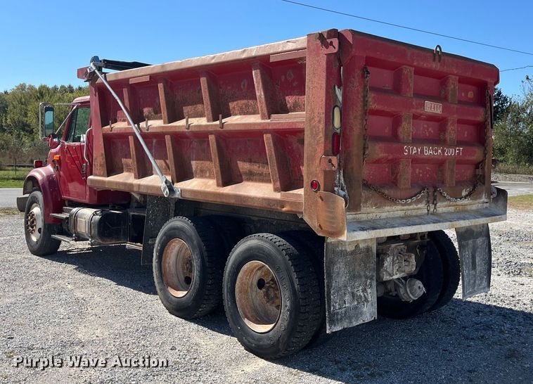 image for item ED2304 2000 International 4900 dump truck