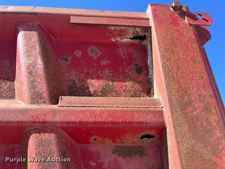 image for item ED2304 2000 International 4900 dump truck