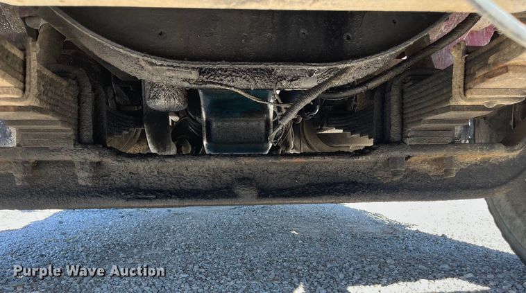 image for item ED2304 2000 International 4900 dump truck