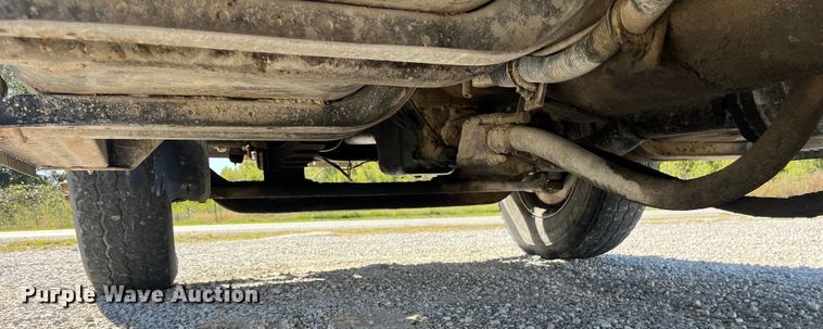 image for item ED2304 2000 International 4900 dump truck