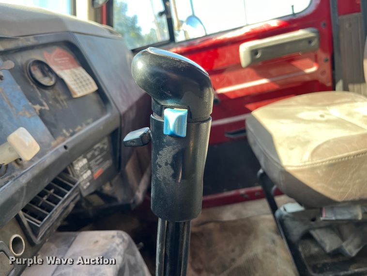 image for item ED2304 2000 International 4900 dump truck