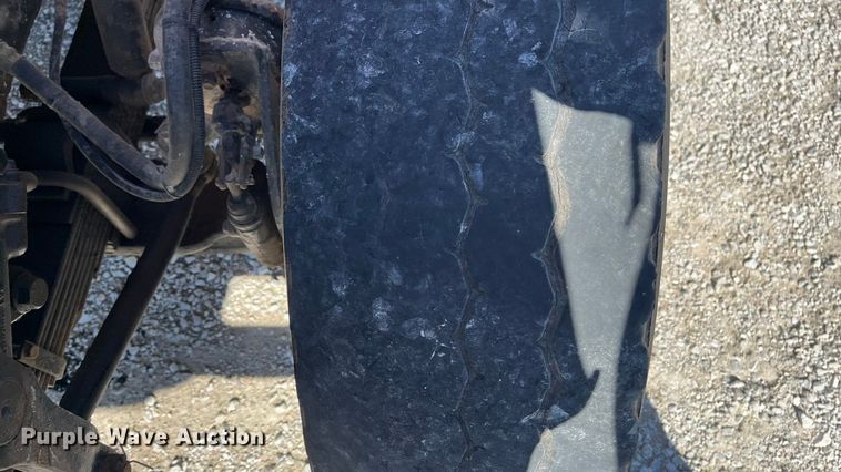 image for item ED2304 2000 International 4900 dump truck