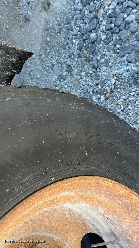 image for item ED2304 2000 International 4900 dump truck