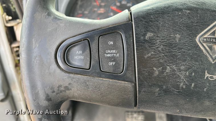 image for item ED2389 2003 International 4300 flatbed truck