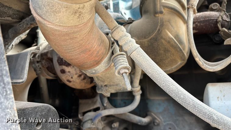 image for item ED2389 2003 International 4300 flatbed truck