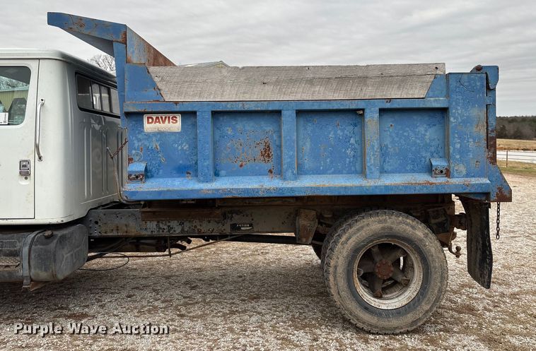 image for item ED2455 1986 International S1600 dump truck