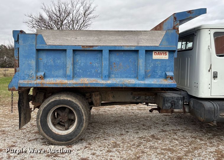 image for item ED2455 1986 International S1600 dump truck