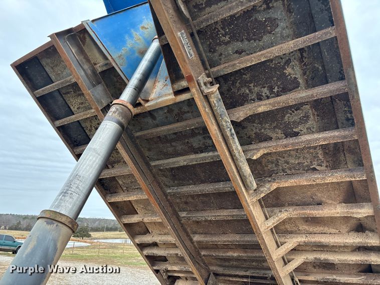 image for item ED2455 1986 International S1600 dump truck