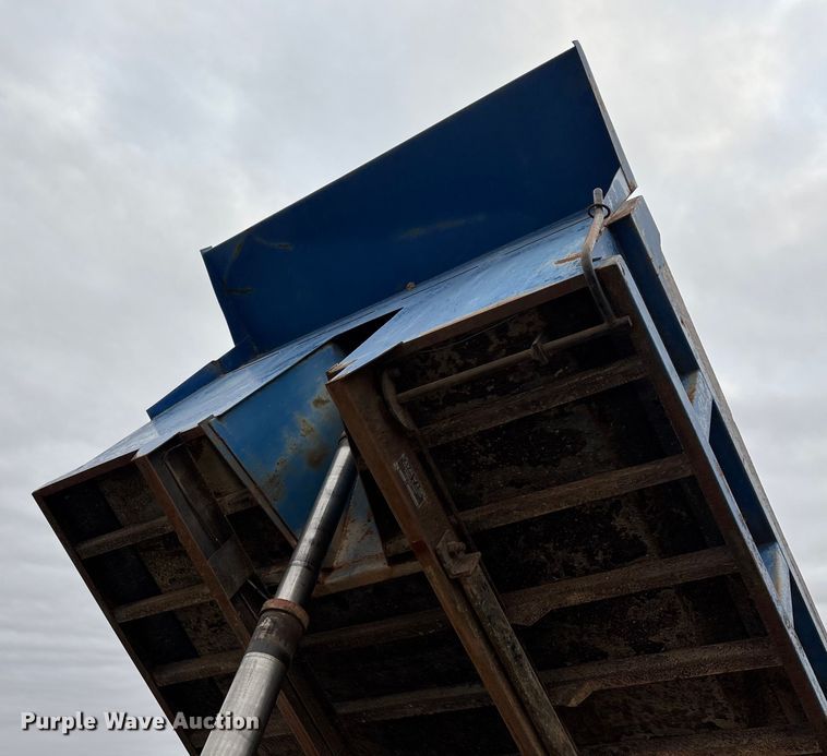 image for item ED2455 1986 International S1600 dump truck