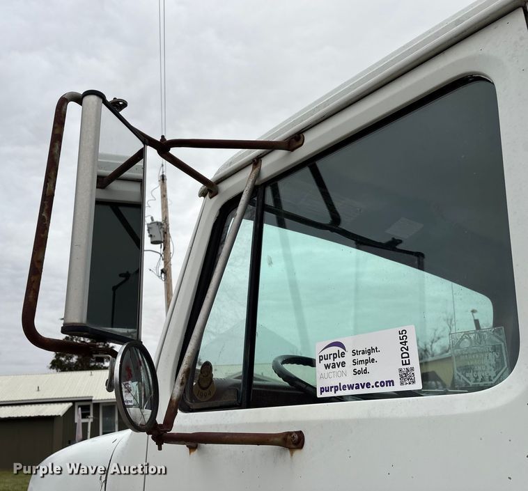 image for item ED2455 1986 International S1600 dump truck