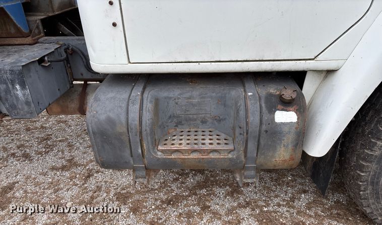 image for item ED2455 1986 International S1600 dump truck