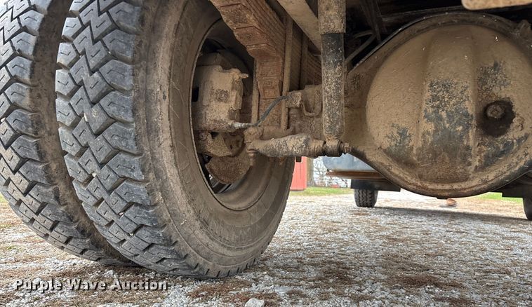 image for item ED2455 1986 International S1600 dump truck