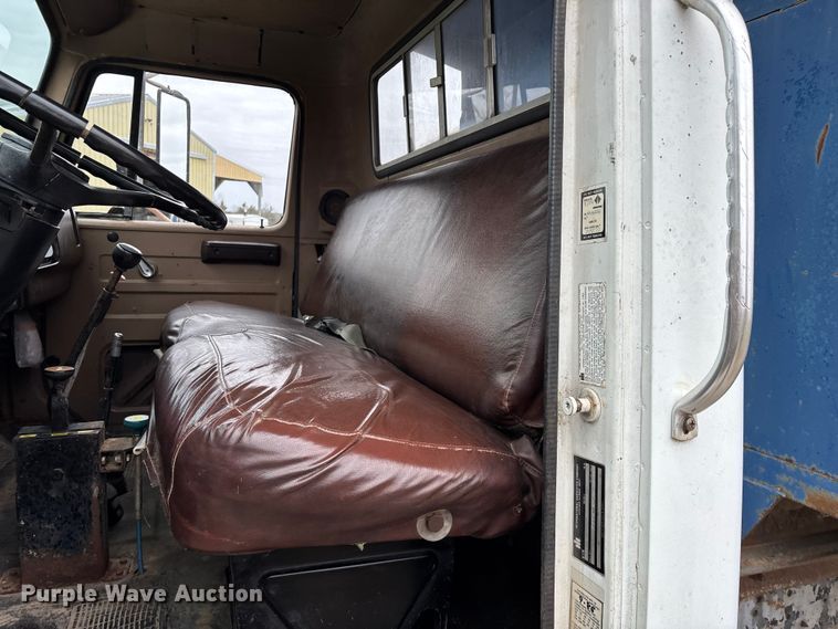 image for item ED2455 1986 International S1600 dump truck