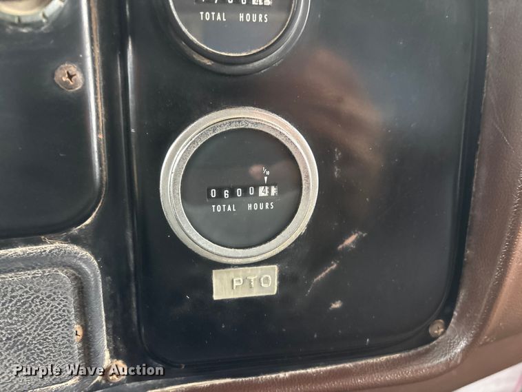 image for item ED2455 1986 International S1600 dump truck