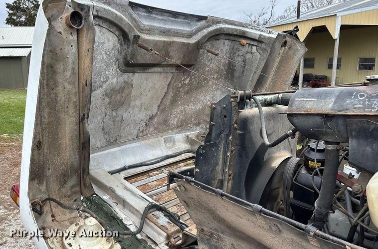 image for item ED2455 1986 International S1600 dump truck