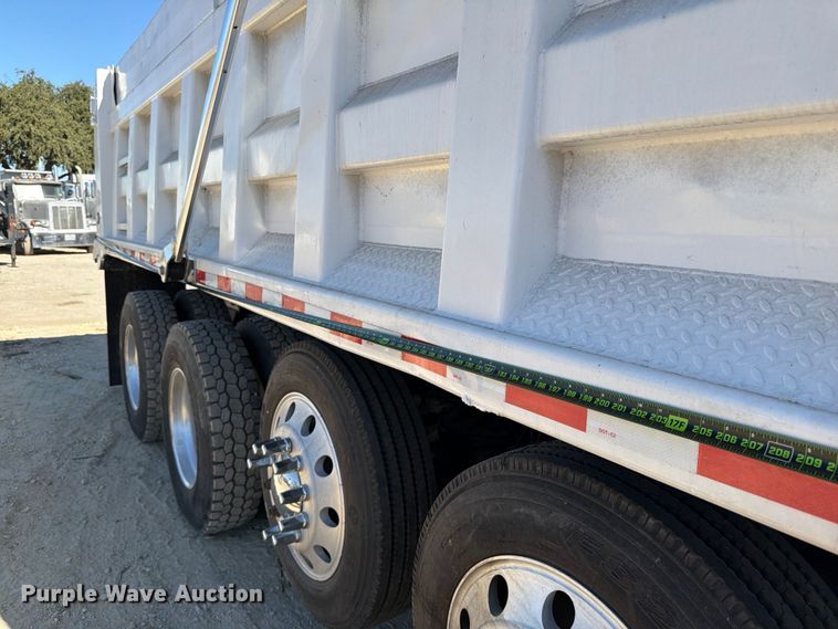 image for item ED5085 2017 Freightliner M2 dump truck