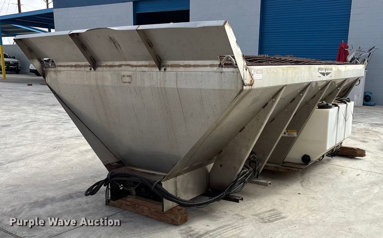 image for item EF6272 Truck attachments