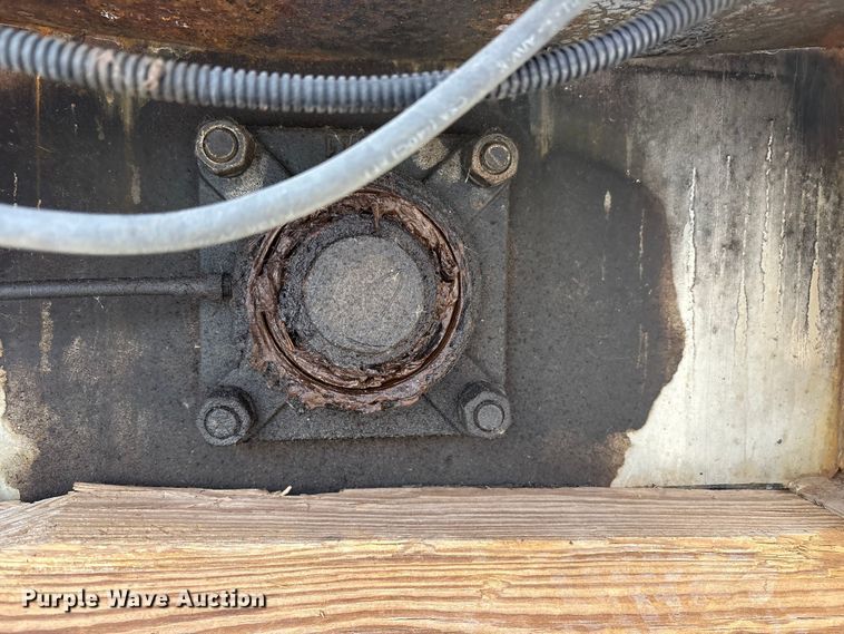 image for item EF6272 Truck attachments