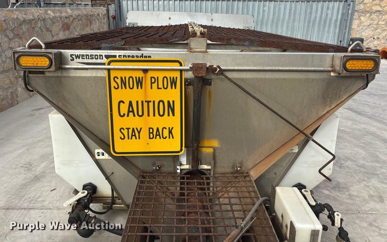 image for item EF6272 Truck attachments