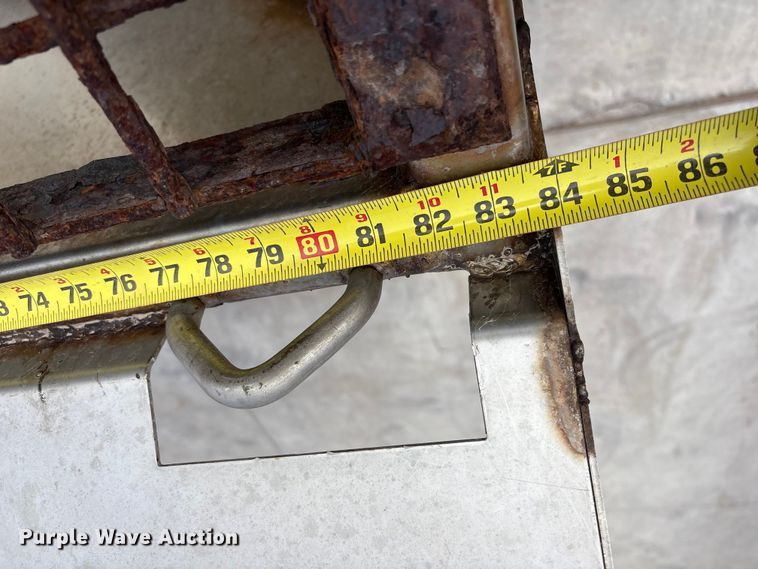 image for item EF6272 Truck attachments